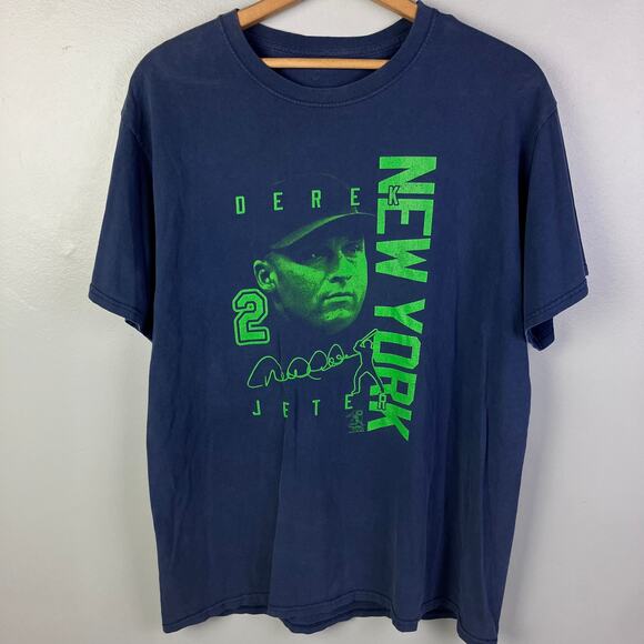 2013 New York Yankees Derek Jeter MLB Baseball T-shirt - Picture 2 of 10